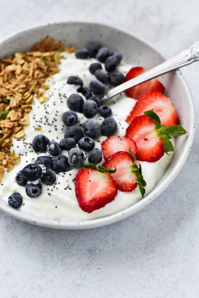 cottage cheese and berry bowl